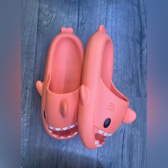 Orange Shark Slides - Picture 3 of 5